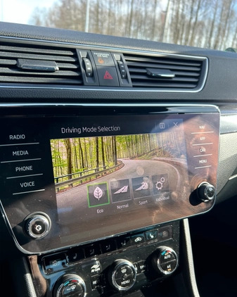 Skoda Superb cena 123000 przebieg: 123139, rok produkcji 2019 z Końskie małe 326